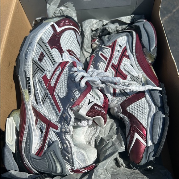 Balenciaga White&Burgundy Runner Low-top Sneakers (Women’s) Size 7 - Picture 1 of 8